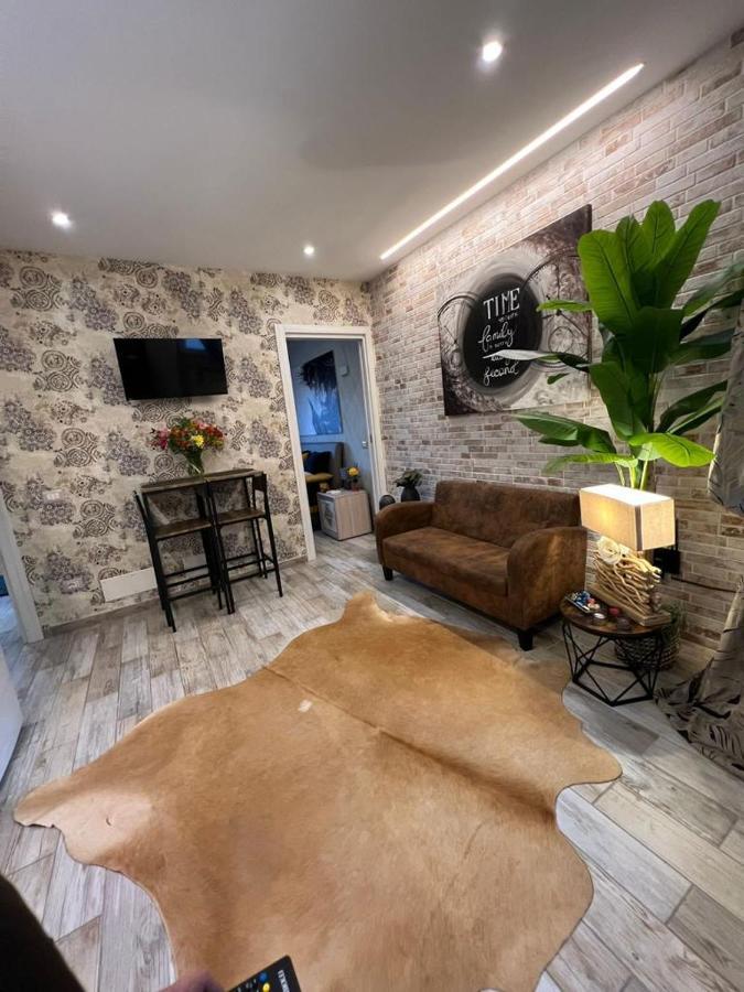 Casa Anita Apartman Mentana Kültér fotó